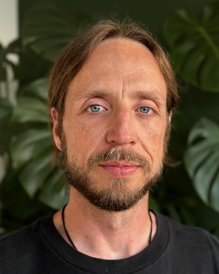 Photo of Tom Colquhoun, Registered Social Worker, MSW