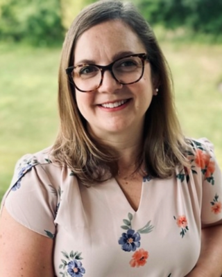 Photo of Lindsay Diemer, Psychiatrist, PMHNP