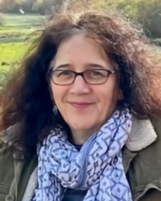 Photo of Nancy Lee Ramkissun, Psychotherapist, MBACP