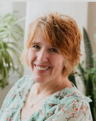 Photo of Carrie LoDestro, Psychiatric Nurse Practitioner, FNP, PMHNP