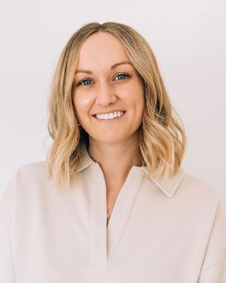 Photo of Rebecca Barrett-Wallis, Registered Psychotherapist, RP, MA