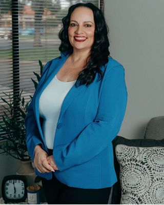 Photo of Paula McDowell, Marriage & Family Therapist Associate, AMFT, APCC