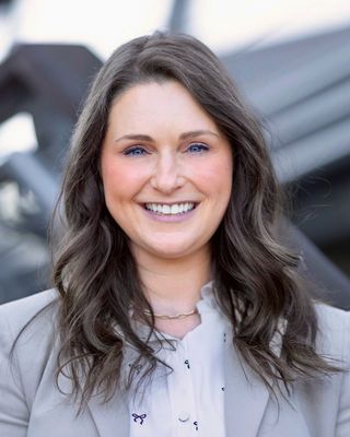 Photo of Holly Bayles, Clinical Social Work/Therapist, LISW-S
