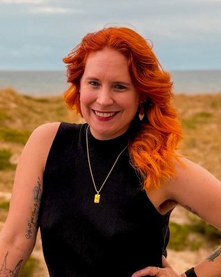 Photo of Kristen Welling, Art Therapist, LCAT, ATR