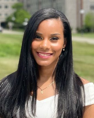 Photo of Olinecy Pozo, MSW, LMSW