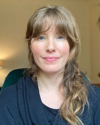 Photo of Mary Edson, LCMHCS, ATR-BC