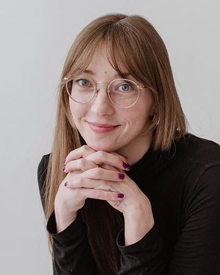 Photo of Siobhán Bell, Registered Psychotherapist (Qualifying), HBA