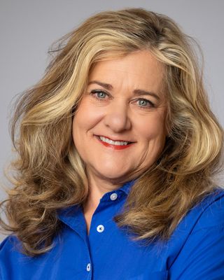 Photo of Lisa G MacMain, Clinical Social Work/Therapist, MSS, LCSW