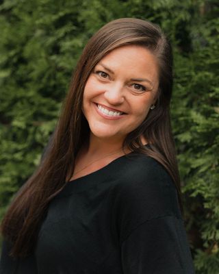 Photo of Caitlin Bishop, Licensed Professional Clinical Counselor, LPCC