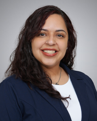 Photo of Ester Hernandez, Counselor in North Andover, MA