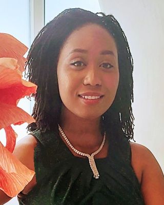 Photo of Salomey Ntow-Duku, Registered Social Worker in L7A, ON
