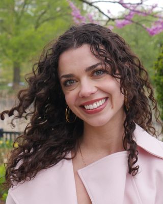 Photo of Claire Jones, Pre-Licensed Professional, PsyD