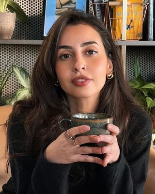 Photo of Selin Akarsu, Psychotherapist, MA, MBABCP