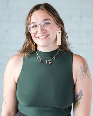 Photo of Veda Massanari-Thatcher, Licensed Master Social Worker, LMSW