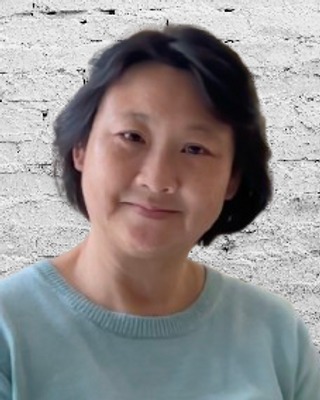 Photo of Amy Leung, RN, Psychotherapist, CCCE, CNPE
