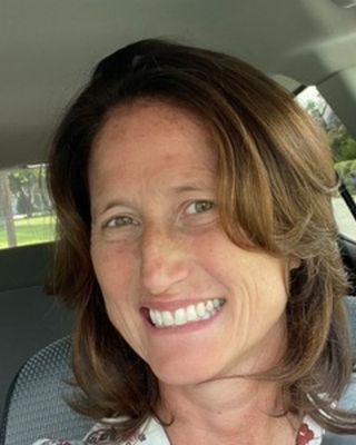 Photo of Holly Ireland, Clinical Social Work/Therapist