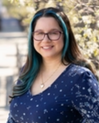 Photo of Alexandra Descalzi, Licensed Professional Counselor, LPC