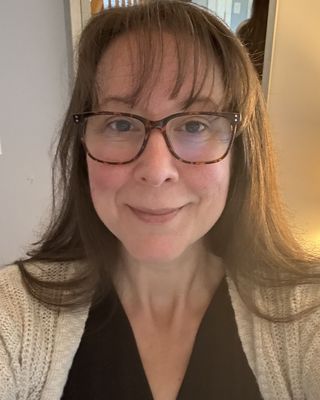 Photo of Erica Sarro, Clinical Social Work/Therapist, LICSW