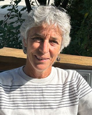 Photo of Marsha Hiller, Marriage & Family Therapist, LMFT