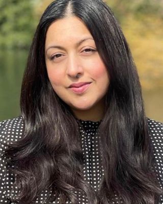 Photo of Amber Sheikh, Psychotherapist in London, England