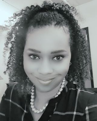 Photo of Latoya Grandy-Walker, Clinical Social Work/Therapist, LCSW