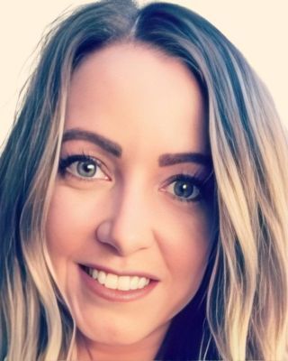 Photo of Erica Araujo, Psychiatric Nurse Practitioner, MSN, CNP