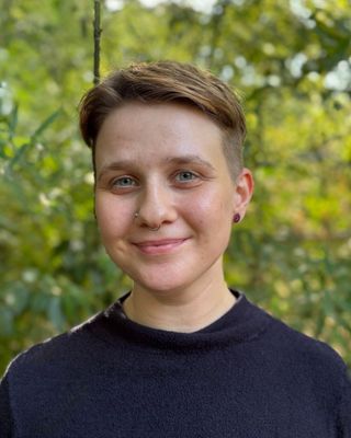 Photo of Lou Farley, LCSW Associate, MSW