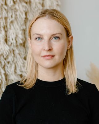 Photo of Karina Waluk - Noema Care | Anxiety, Relationships & Transitions, Registered Psychotherapist (Qualifying)