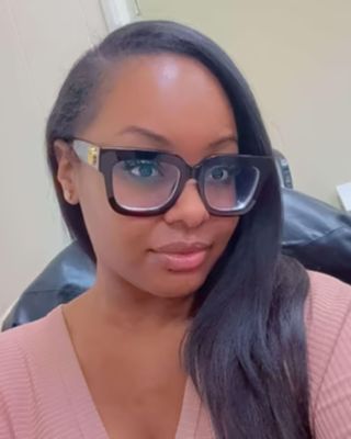 Photo of Shakira Williams, Counselor, LMHC