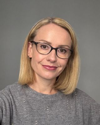 Photo of Jayne Coates, Counsellor, MBACP