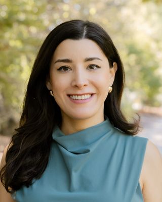 Photo of Alejandra Weiss, Marriage & Family Therapist, MFT, MA