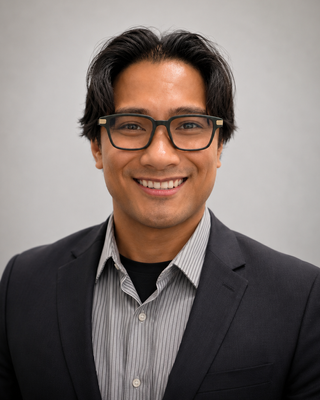 Photo of Francis Maneja, Psychiatric Nurse Practitioner, PMHNP