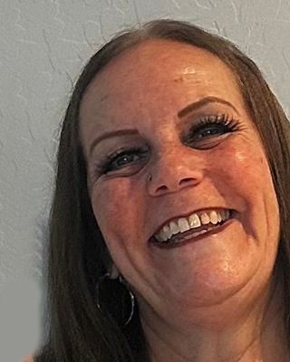 Photo of Lorri McNeal, Marriage & Family Therapist, LMFT