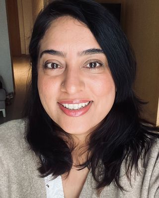 Photo of Noareen Jafri, Psychotherapist, MSc, MBABCP