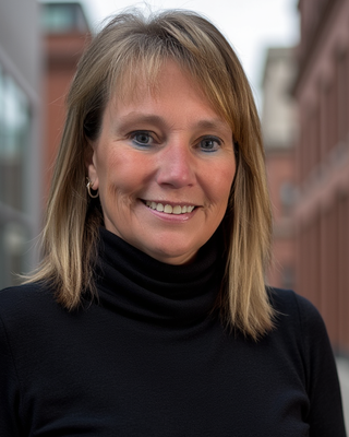 Photo of Kristen Kirik, Clinical Social Work/Therapist, LCSW, LICSW