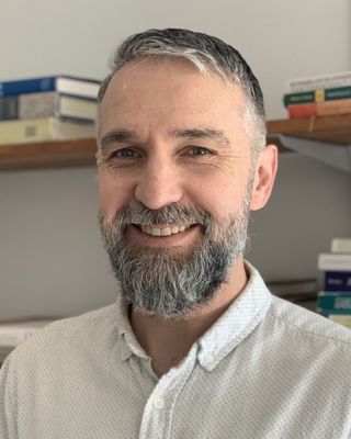 Photo of Andrew McKenzie, Counsellor, BA, MACP , RCC