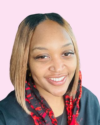 Photo of Rochelle Leeper, Licensed Master Social Worker, LMSW, MBA