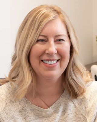 Photo of Cara Gilewicz, Registered Psychotherapist, MACP, BEd
