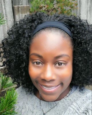 Photo of Shondell Diaz, Physician Assistant, PA-C