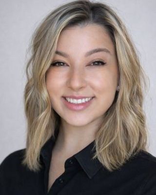 Photo of Leslie Ulanday, Clinical Social Work/Therapist, LCSW