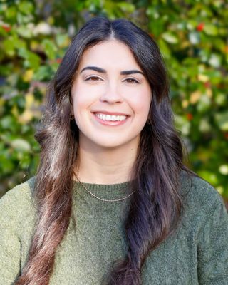 Photo of Alexandra Tucker, Pre-Licensed Professional