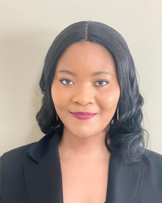 Photo of Doris Elonu, Psychiatric Nurse Practitioner, PMHNP