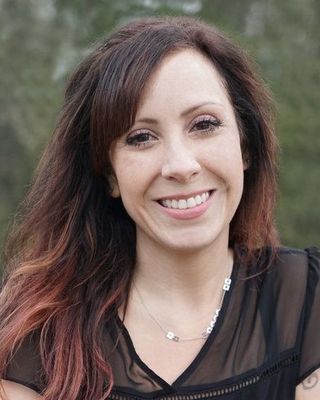 Photo of Daniella Fernandez, Marriage & Family Therapist, MA, LMFT