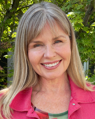 Photo of Tonia Hetherington, Psychotherapist, ACA-L2