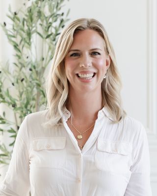 Photo of Patricia Herrera, Registered Psychotherapist (Qualifying), BA, MACP