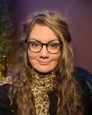 Photo of Dr. Jennifer Coloma, Psychologist, PhD