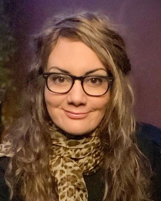 Photo of Dr. Jennifer Coloma, Psychologist, PhD