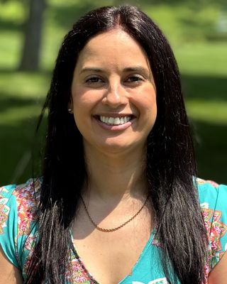 Photo of Latecea Negreros, Counselor, LMHC, EMDR