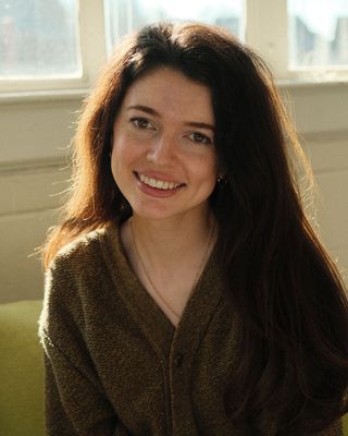 Photo of Lauren Venning, Pre-Licensed Professional