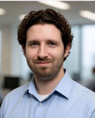 Photo of Finn Keller - Cervello-wellness, Psychiatric Nurse Practitioner, LSCSW